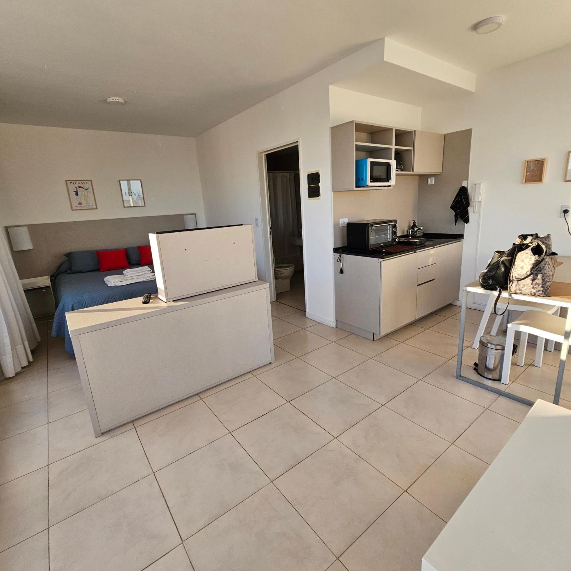Centrico, Ideal Parejas, Vista Panoramica, Con Piscina Μπουένος Άιρες Δωμάτιο φωτογραφία